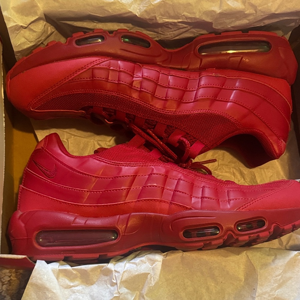 Nike Air Max 95s Size 13. Red